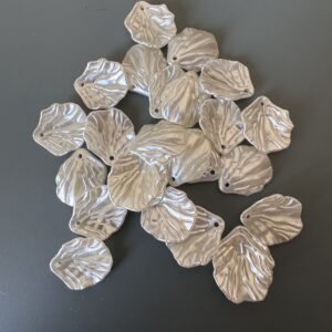 İnci Yaprak Boncuk 50 Adet